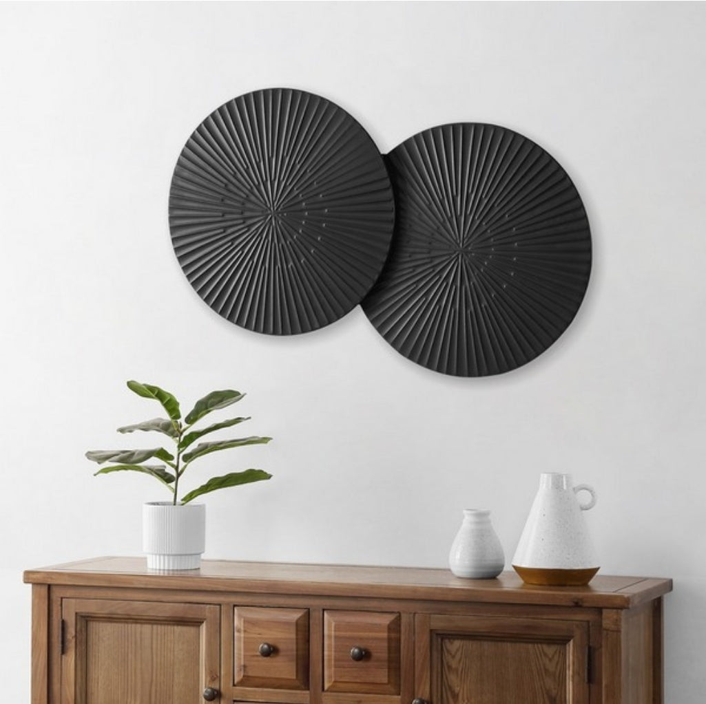 Black Wall Disc