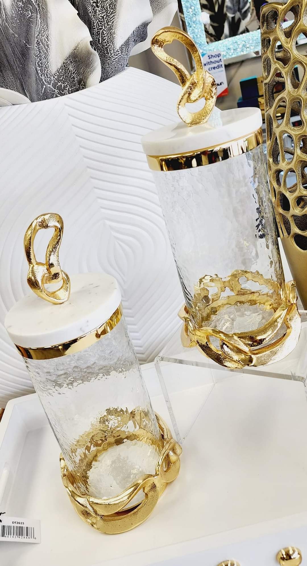 Glass Canister w/Knot Design Knob